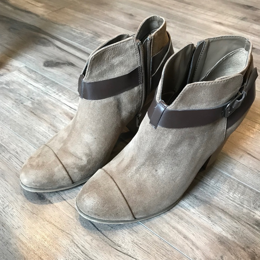 Great Cutie Bootie with Chunky Heals